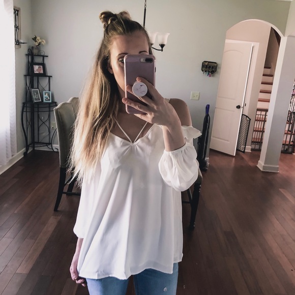 LONG SLEEVE COLD SHOULDER TOP OFF WHITE - Picture 3 of 5